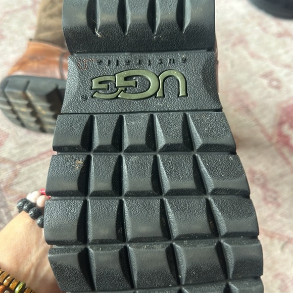 Men’s Ugg leather Beacon boots size 9 - Picture 7 of 8